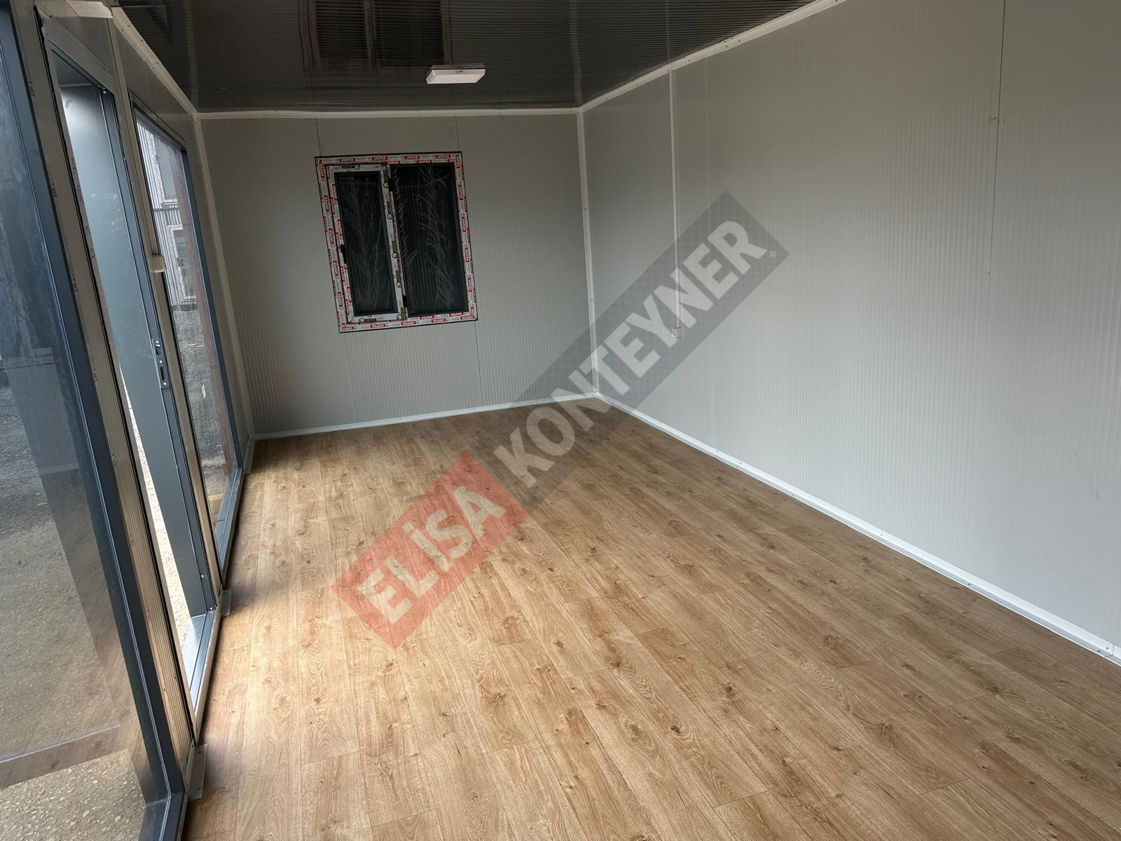 ÖZEL KOMPOZİTLİ TEK ODA WC MUTFAKLI OFİS YAPI görseli 14