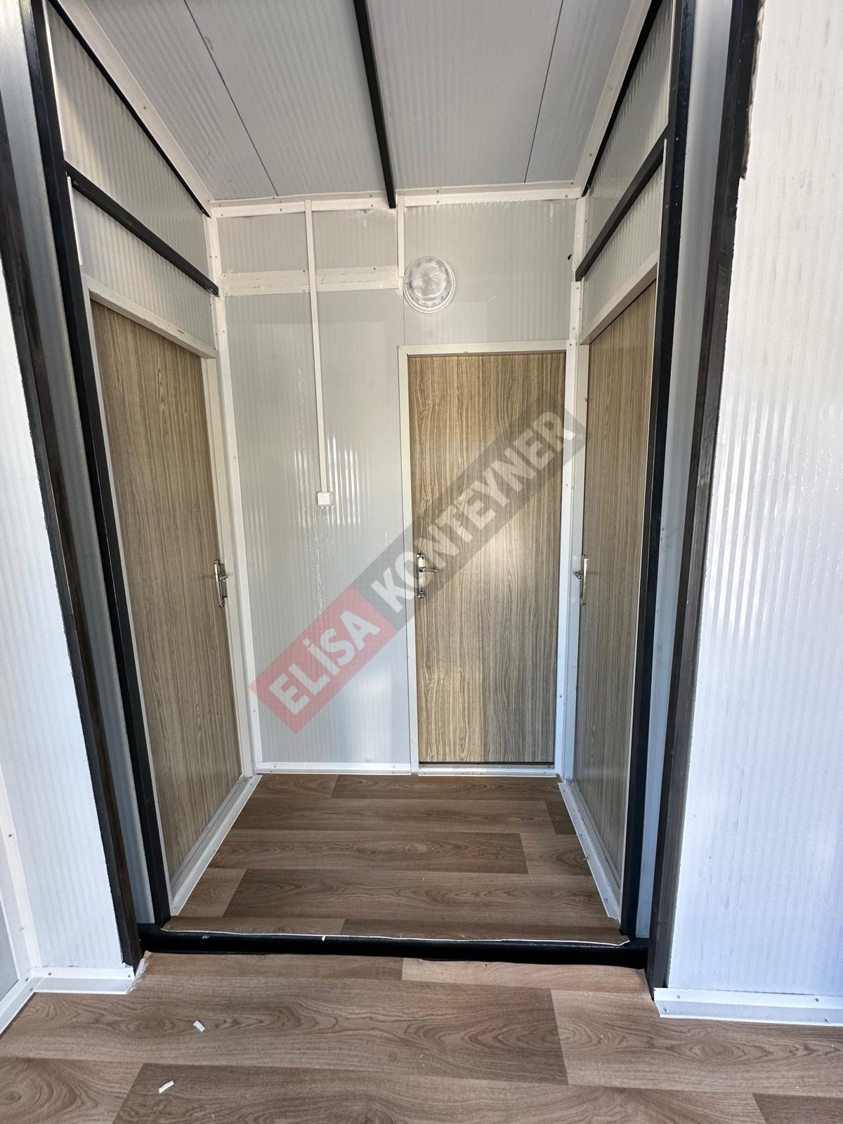 42M2 ÖZEL PLATFORMLU 2+1 WC DUŞ KABİNLİ MUTFAKLI ÖZEL YAPIM KONTEYNER görseli 12