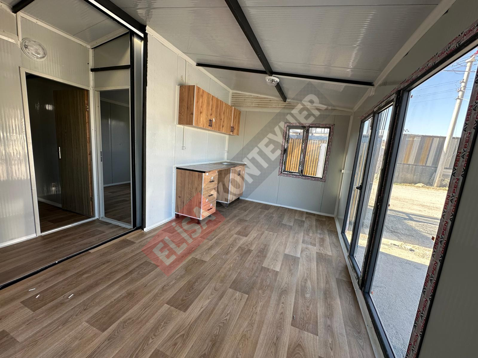 42M2 ÖZEL PLATFORMLU 2+1 WC DUŞ KABİNLİ MUTFAKLI ÖZEL YAPIM KONTEYNER görseli 11